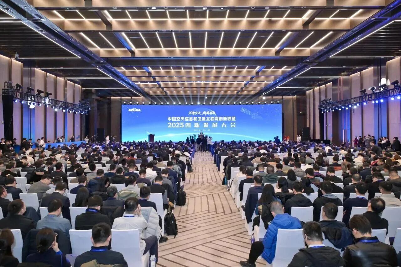 1764898515249532.jpg ded6f2ac6fee25c6c9cdd6ac71e3e969.jpg